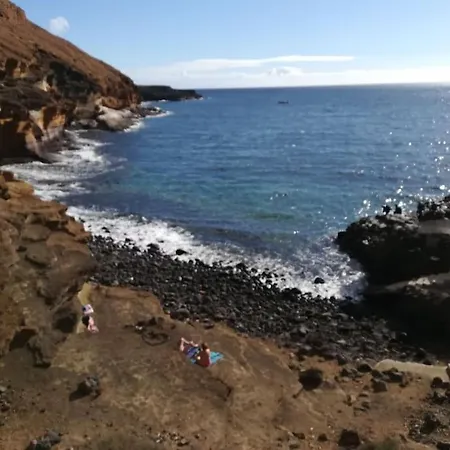 Sunny Terrace, Fast Wifi Relax & Remote Work Quiet Area * Arona (Tenerife)