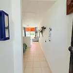 Sunny Terrace, Fast Wifi Relax & Remote Work Quiet Area